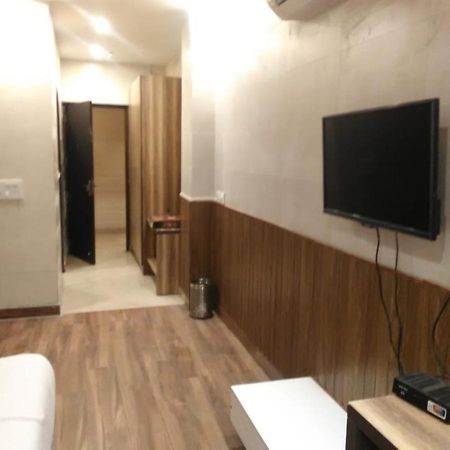 Aval International Hotel Gurgaon Eksteriør billede