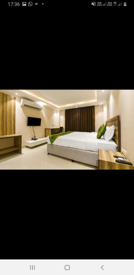 Aval International Hotel Gurgaon Eksteriør billede